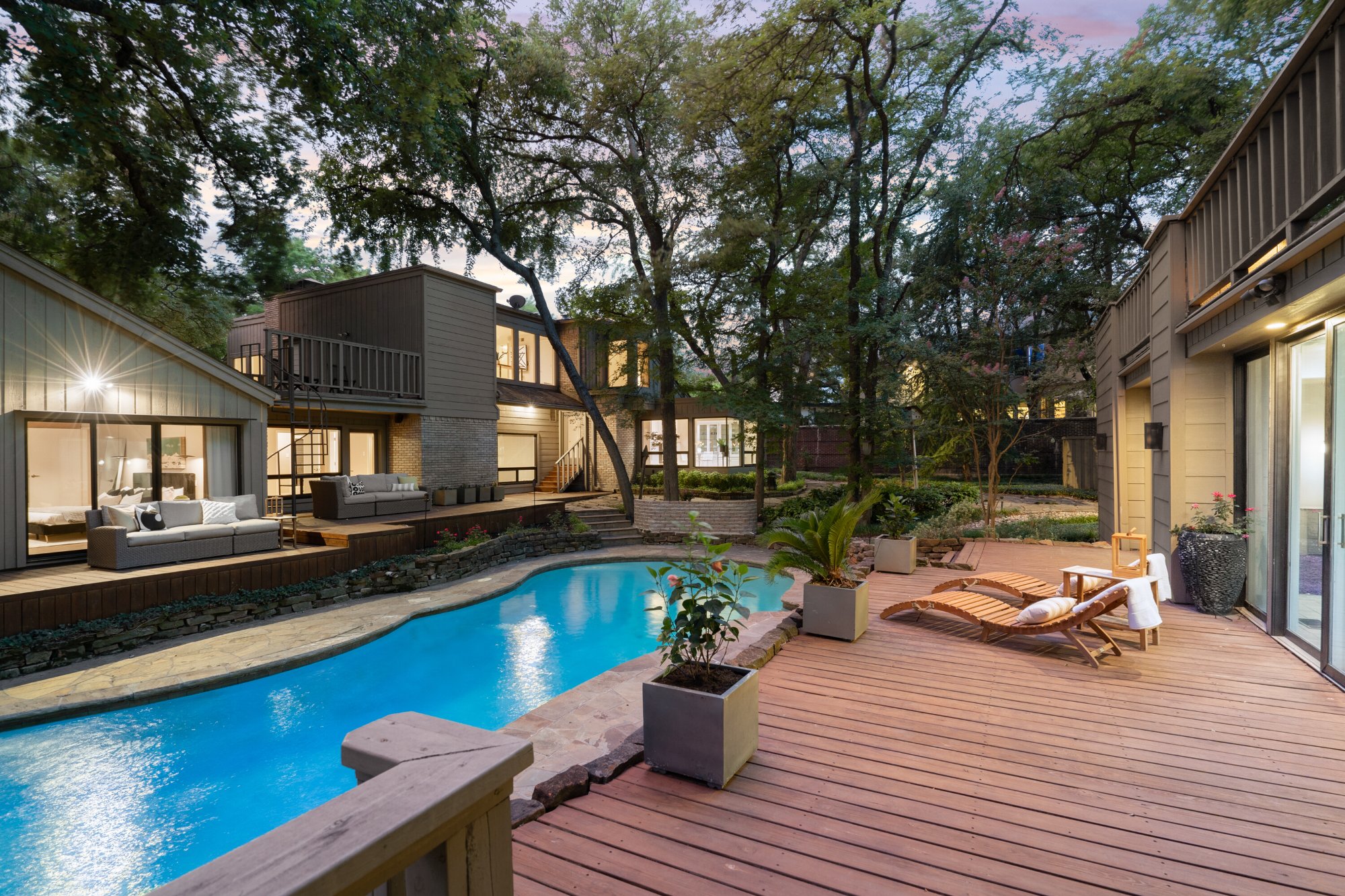 Dallas twilight pool photography by Aaron Caragay